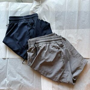 Old Navy Men’s Shorts Pair - Navy & Grey Large